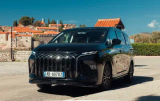 U-Tour V9 HEV
